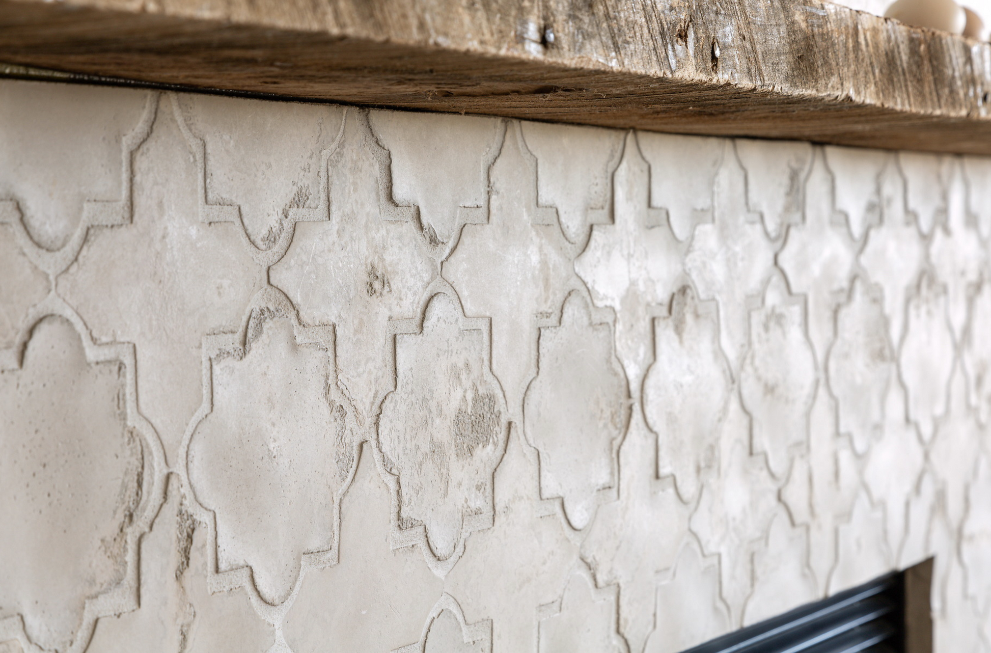 Willow + Wild Artillo Arabesque 8 In Early Gray Arabesque - 4 Piece Tile Sample - Ships US Postal Service